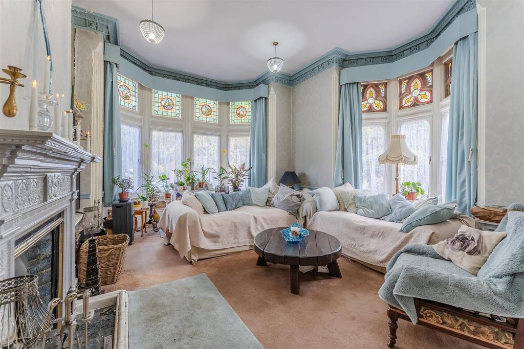 Home-18.jpg