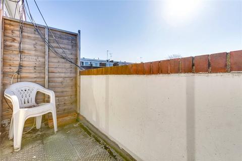 2 bedroom flat to rent, Finborough Road London