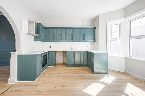 4 bedroom end of terrace house for sale, Tormount Road, Plumstead, SE18