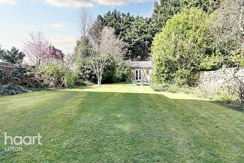 6 bedroom semi-detached house for sale, Marlborough Road, Luton
