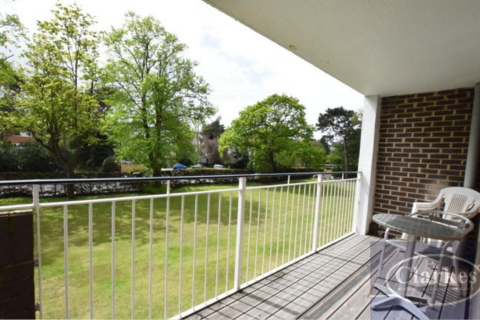 2 bedroom flat for sale, Pleasant Apartment, Bourne Pines,