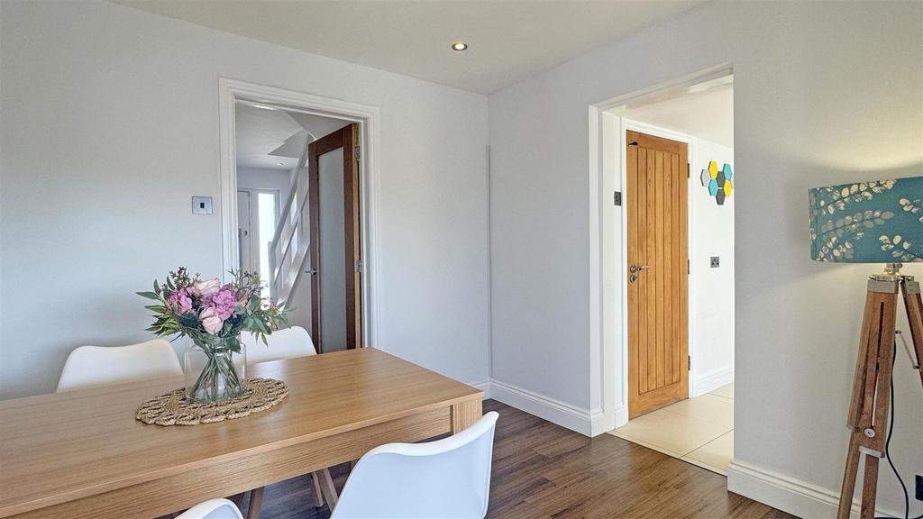 Dining Room.jpg
