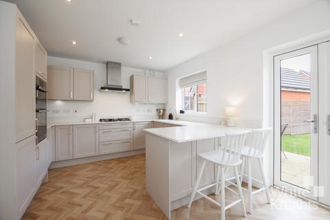 5 bedroom detached house for sale, Ryeish Lane, Reading RG7