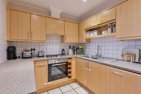 2 bedroom flat for sale, Pentonville Road, Islington, London, N1