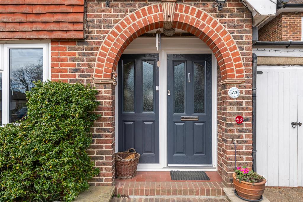 53 Balcombe Gardens externals-6.jpg