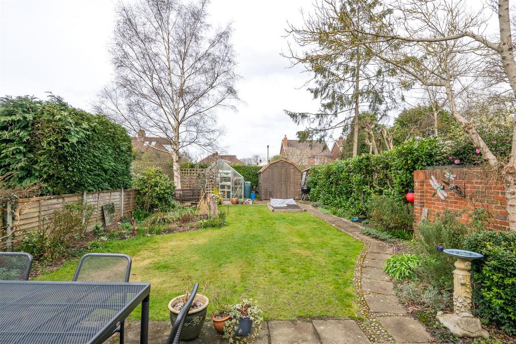 53 Balcombe Gardens externals-11.jpg
