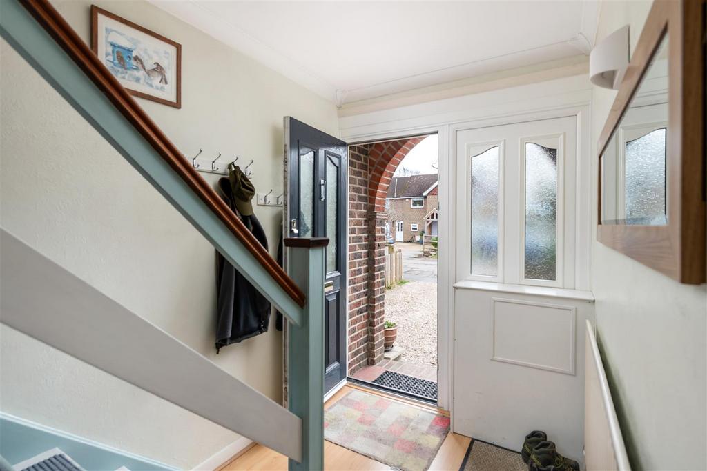 53 Balcombe Gardens internals8.jpg