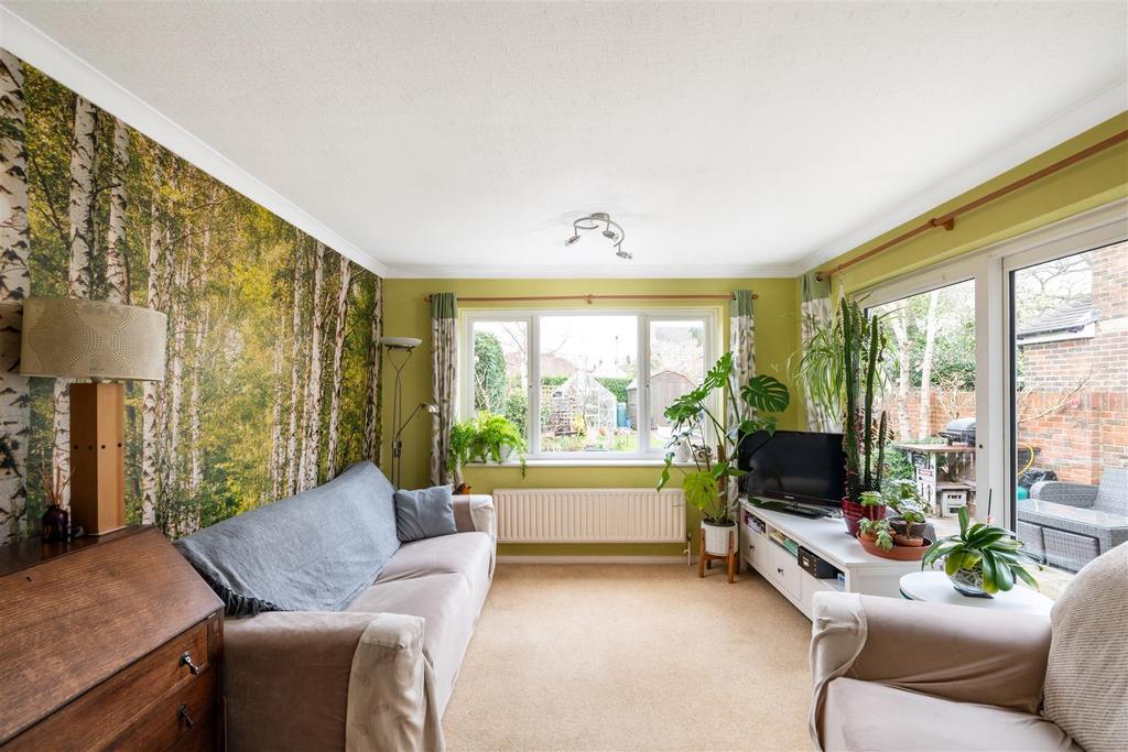 53 Balcombe Gardens internals14.jpg