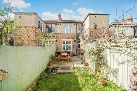 2 bedroom flat for sale, Stondon Park, Forest Hill, London, SE23