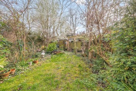 2 bedroom flat for sale, Hornsey Lane Gardens, London N6