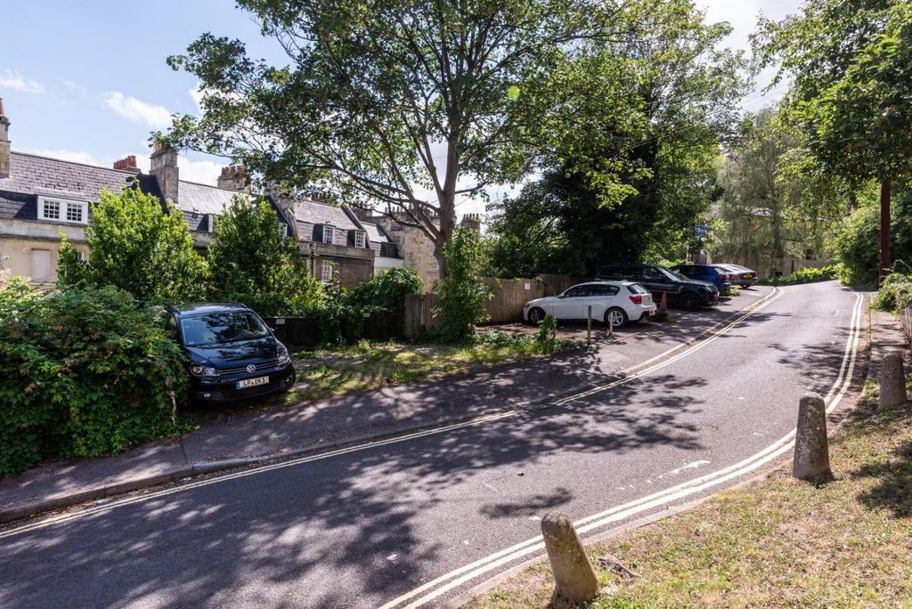 Flat 5, 9 Walcot Parade, Bath BA1 5 NF-3.jpg
