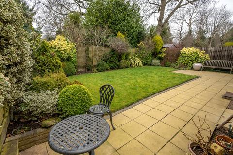 2 bedroom bungalow for sale, Oldhouse Farm Close, Hall Green, Birmingham, B28
