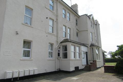 1 bedroom flat to rent, South Promenade, Lytham St. Annes FY8