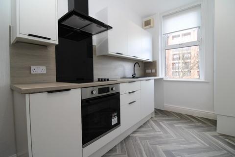 1 bedroom flat to rent, South Promenade, Lytham St. Annes FY8