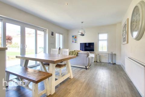 5 Limeburners Drive, Halling, Rochester, ME2 1GE