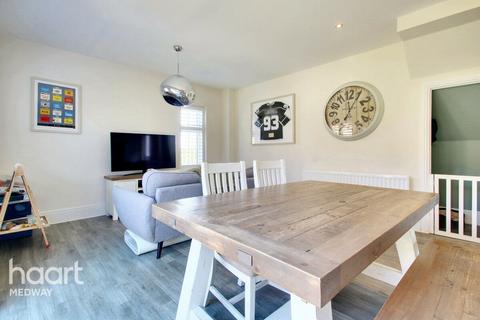 5 Limeburners Drive, Halling, Rochester, ME2 1GE