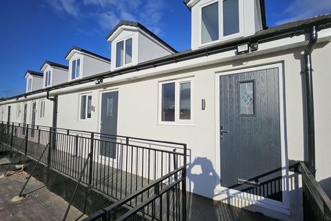 2 bedroom duplex to rent, Langley High Street, Oldbury B69