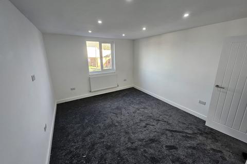 2 bedroom duplex to rent, Langley High Street, Oldbury B69