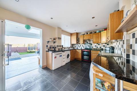 23 Cottenhams, Blindley Heath, Lingfield, RH7 6JW