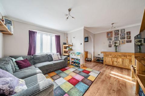23 Cottenhams, Blindley Heath, Lingfield, RH7 6JW