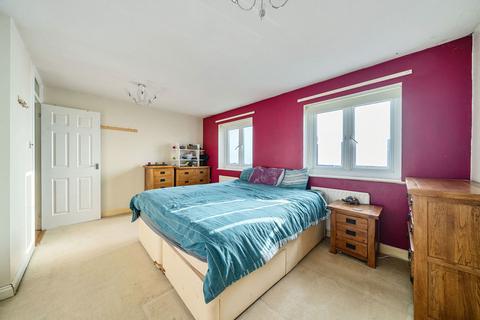 23 Cottenhams, Blindley Heath, Lingfield, RH7 6JW
