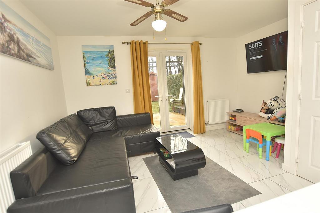 Kitchen/Family Living Room