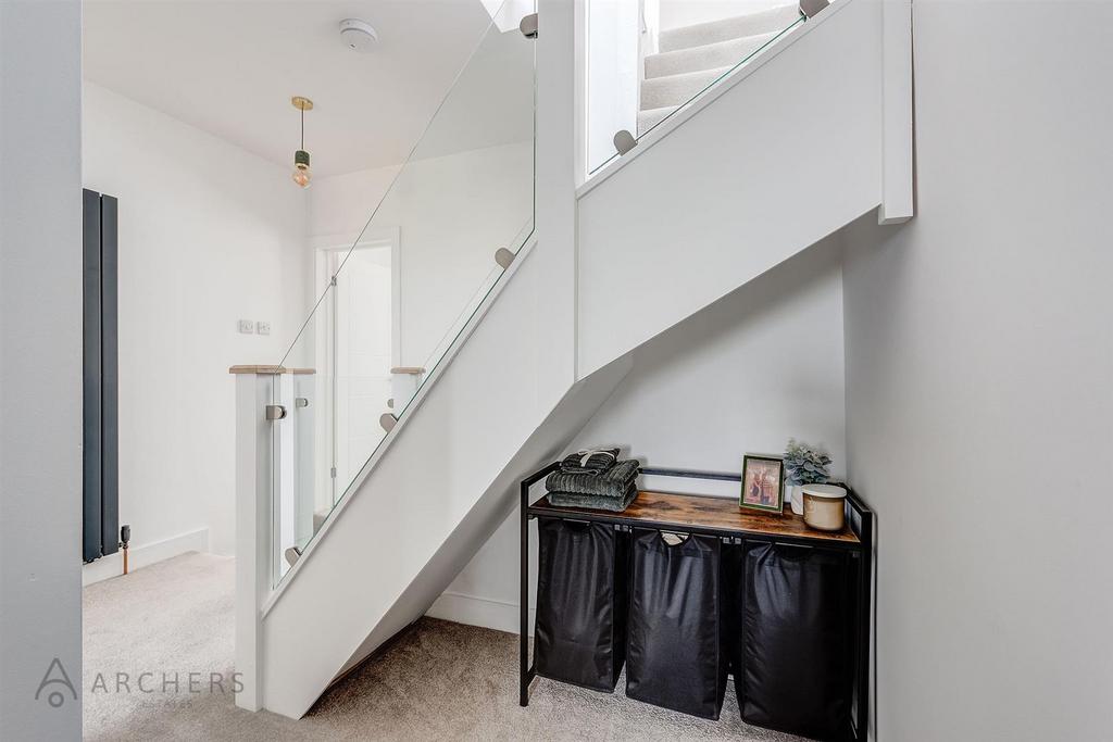144 Oakland Road(Interior)(24of29).jpg