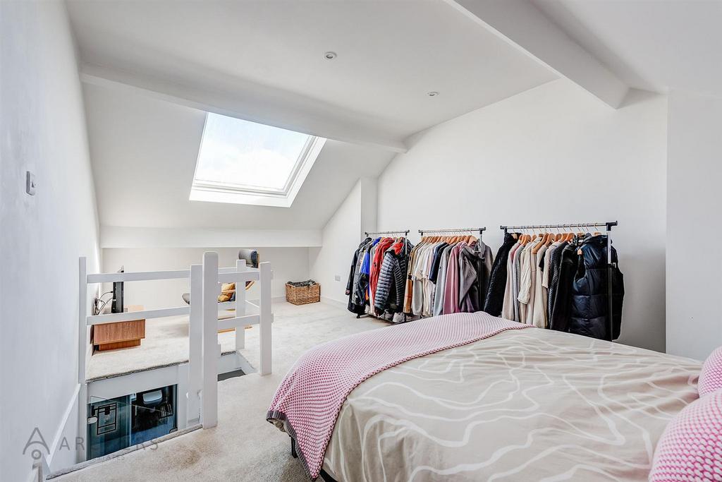 144 Oakland Road(Interior)(26of29).jpg