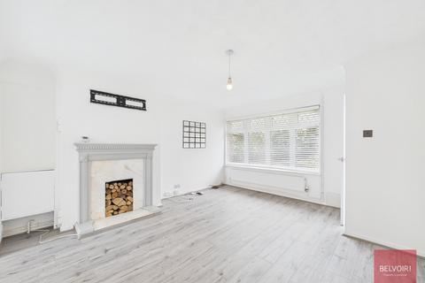 2 bedroom semi-detached house to rent, Hollett Road, Treboeth, Swansea, SA5