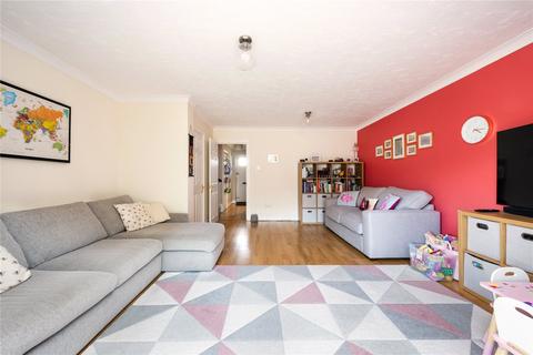 11 Cottesloe Close, Bisley, Woking, GU24 9BS
