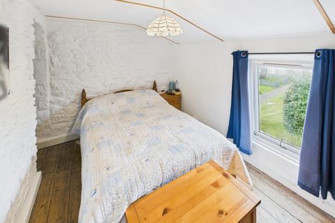 3 bedroom end of terrace house for sale, Portherras Cross, Pendeen, TR19 7TH