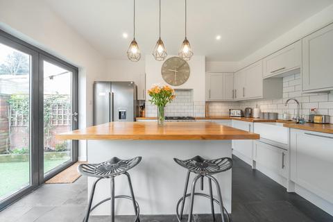 5 bedroom semi-detached house for sale, Glennie Road, West Norwood