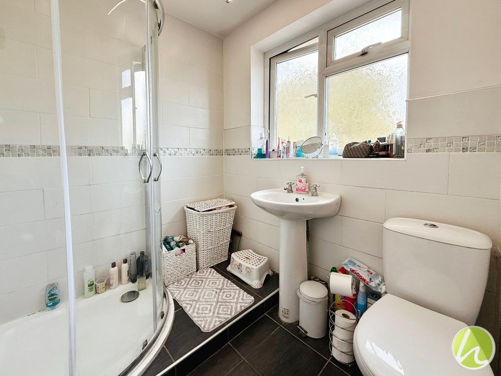 Family Shower Room