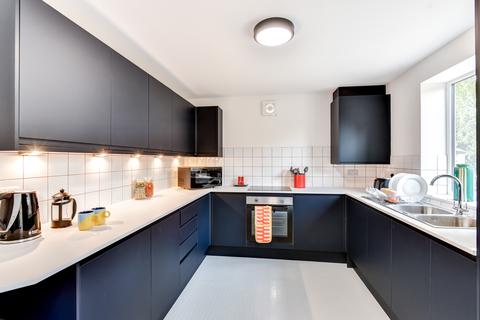 6 bedroom house of multiple occupation to rent, Garrick Road, Bath BA2