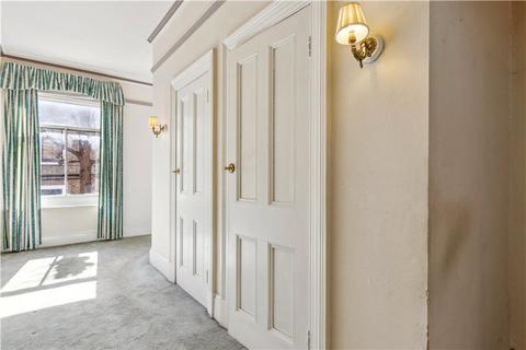 1 bedroom apartment for sale, Cromwell Crescent, London, SW5