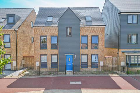 4 bedroom detached house for sale, Fen Street, Milton Keynes MK10
