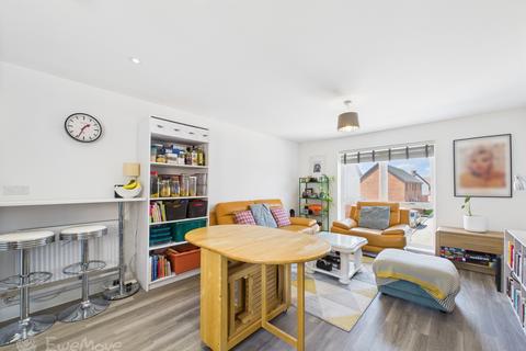 2 bedroom terraced house for sale, Douglas Drive, Bordon, Hampshire, GU35