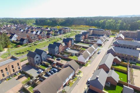 2 bedroom terraced house for sale, Douglas Drive, Bordon, Hampshire, GU35