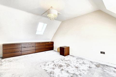 10 Dyche Road, Sheffield, S8 8DQ