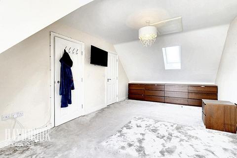10 Dyche Road, Sheffield, S8 8DQ