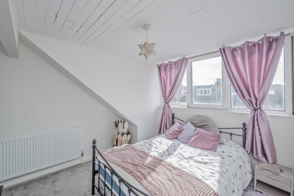 Dormer Bed 2