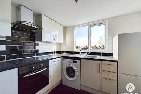 Studio to rent, Harold Road, Leytonstone, London, E11