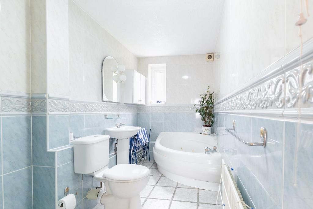 Bathroom-1.jpg