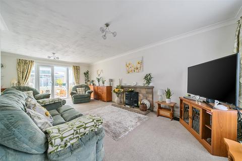 4 bedroom detached house for sale, 6 Abbotsfield Drive, Shrewsbury, SY2 6DJ