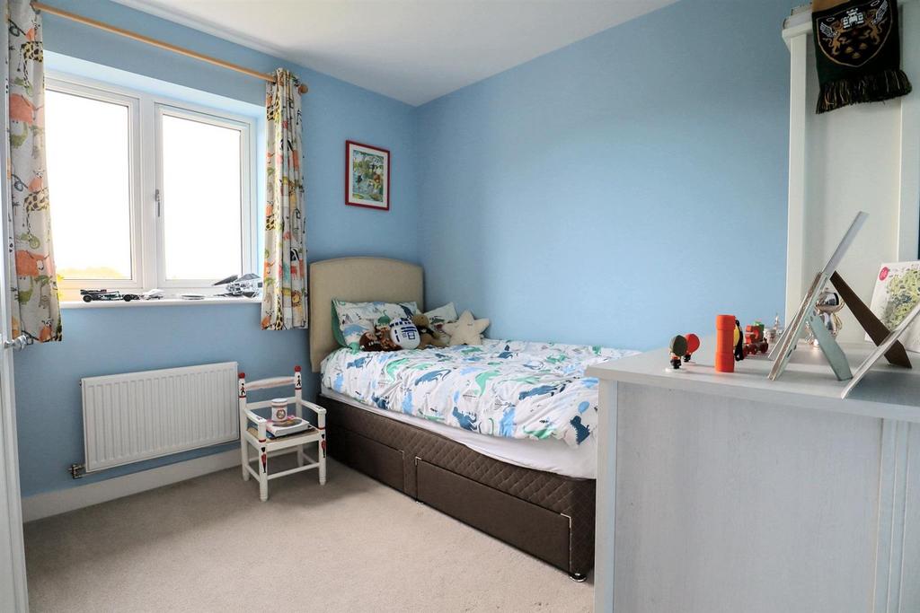 Bedroom 4.jpg
