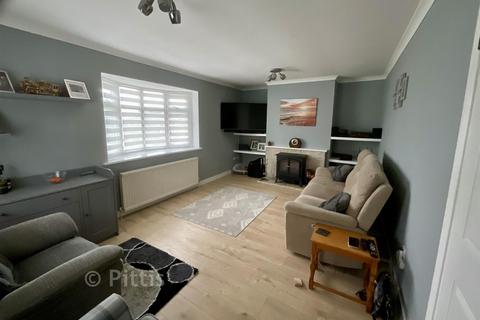 3 bedroom detached bungalow for sale, Plover Close, Sandown PO36