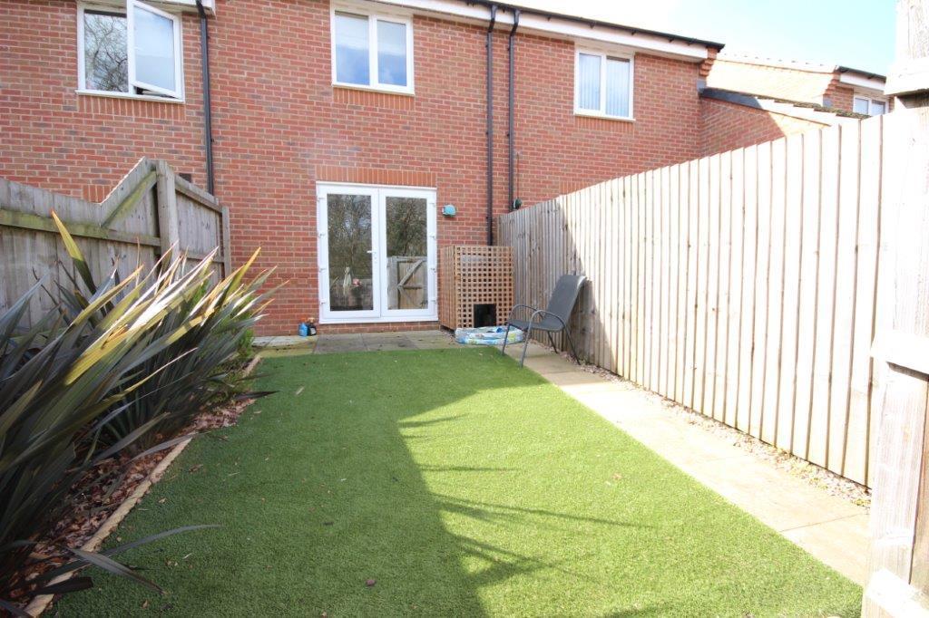 Brooklands Drive 71 - Garden 2.JPG
