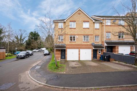 9 Princes Gate, High Wycombe, HP13 7AD