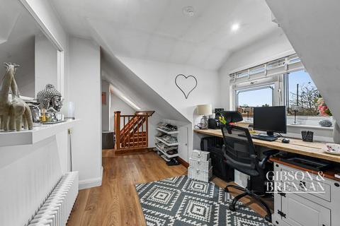 56 Appleton Road, Benfleet, SS7 5DE