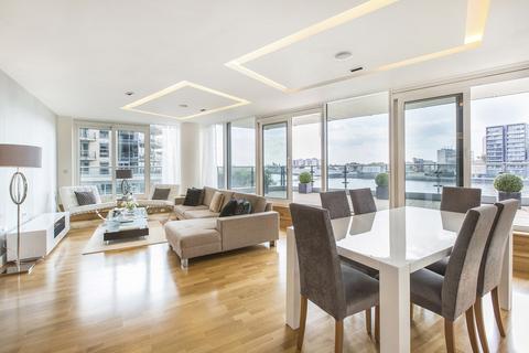 2 bedroom apartment to rent, Kingfisher House, Battersea Reach